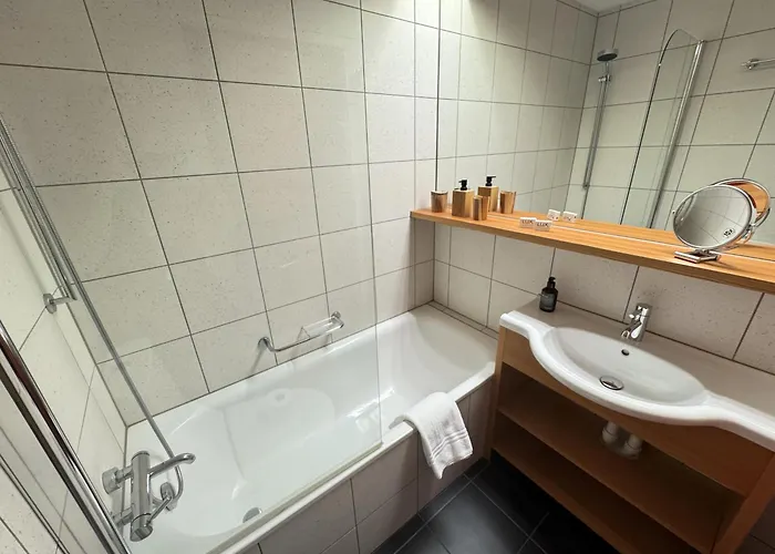 Homes Val Signina 6-7 アパート ラア